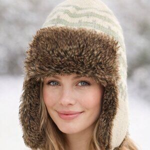 Aeropostal Womens Winter Faux Fur Warm Hat Cap